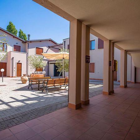 Apartment In Peschiera Del Garda 22085 Exterior photo