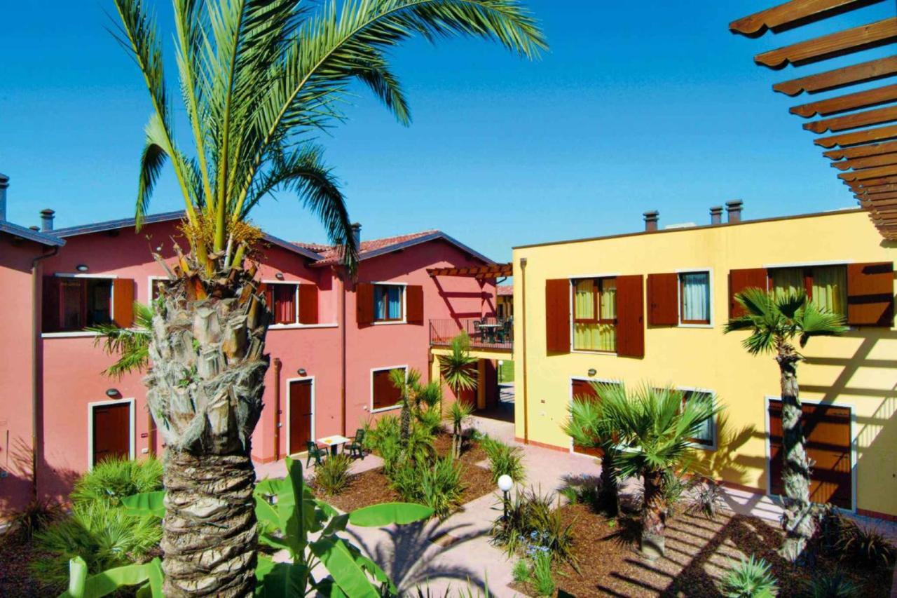 Apartment In Peschiera Del Garda 22085 Exterior photo