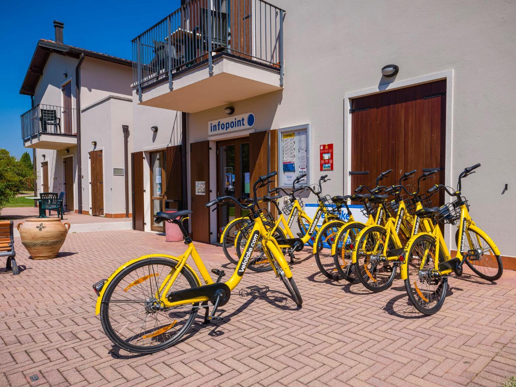 Apartment In Peschiera Del Garda 22085 Exterior photo